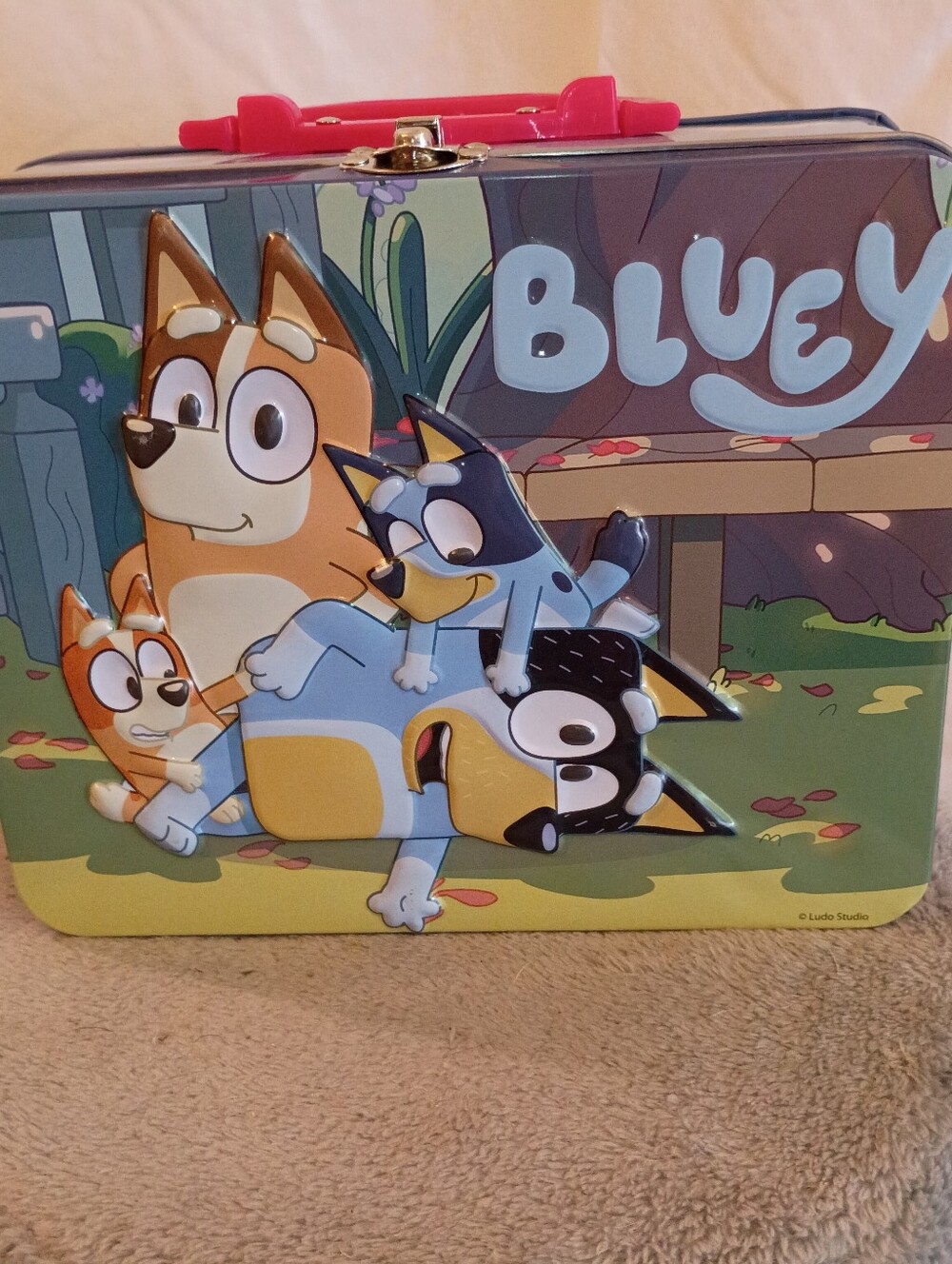 Bluey Tin Lunchbox with 24 Piece Puzzle